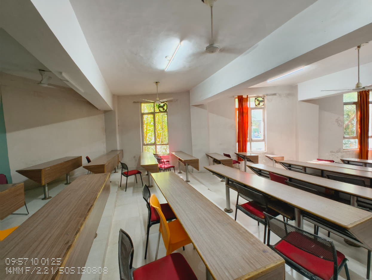 ITM SLS Baroda University Academic photo 2